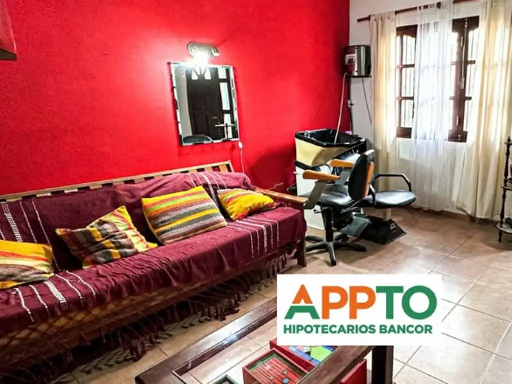 VENTA Casa 3 dorm Apta Crédito - Pileta - Unquillo