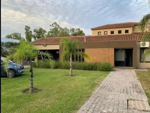 Casa en venta en Colastine Norte