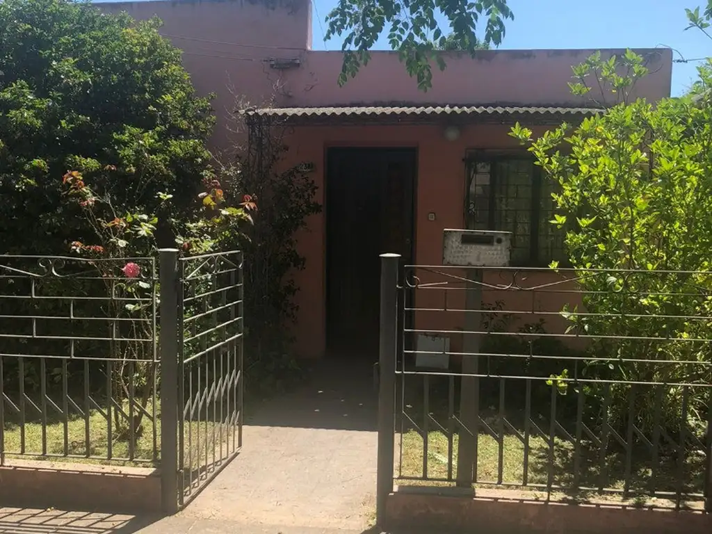 Casa en Venta en Villa Amelia