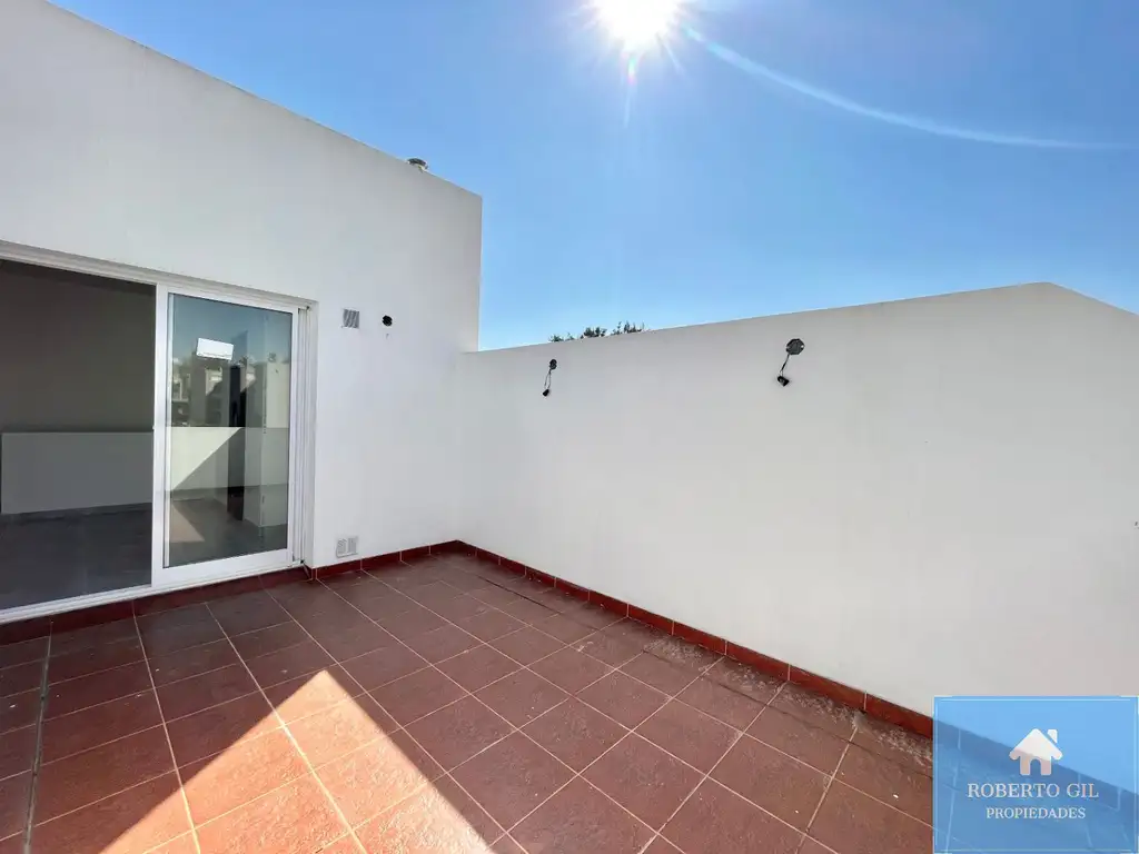 VENTA PH 2 AMBIENTES CON TERRAZA PROPIA y PLAYROOM