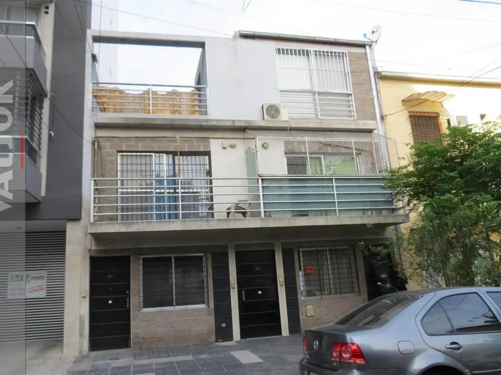 PH en venta en Llavallol al 2100 - Villa del Parque - Buscainmueble