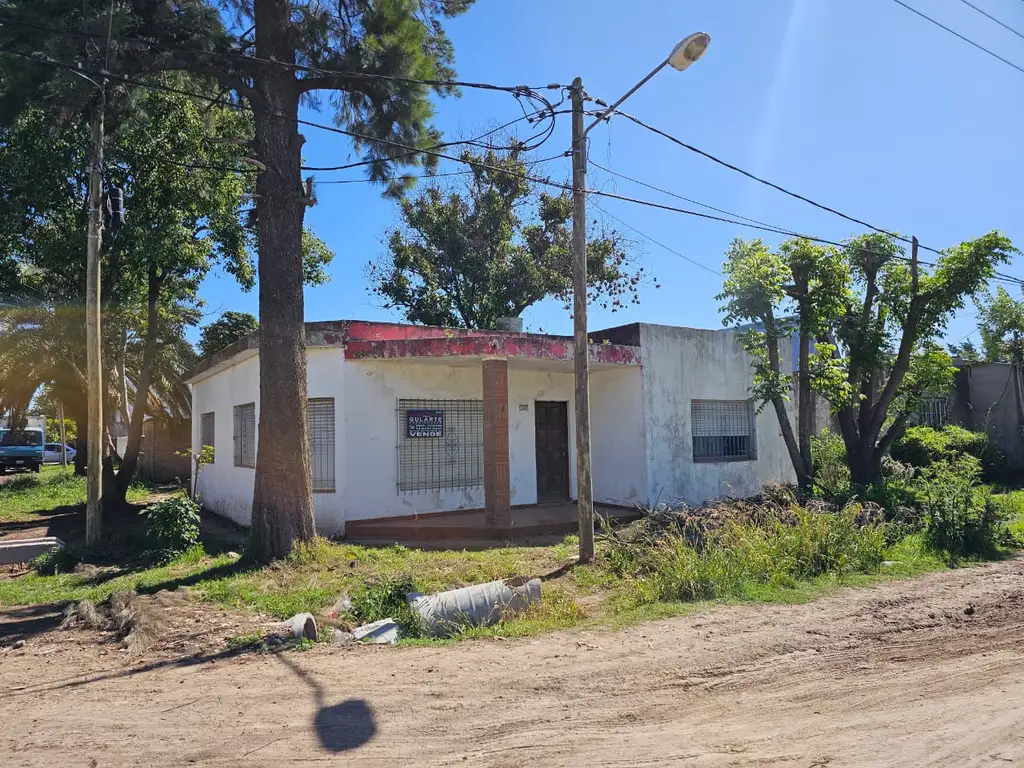 VENTA CASA PASO DEL REY CON ESCRITURA Y PLANOS    A REFACCIONAR  A METROS COLECTORA ACCESO OESTE