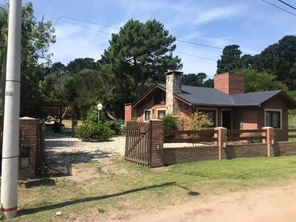 Casa en Mar Azul Frente al Bosque