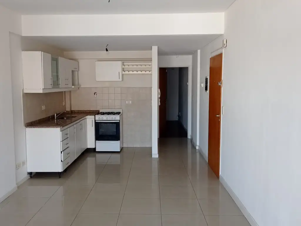 VENTA - Departamento de 2 ambientes al frente super luminoso.