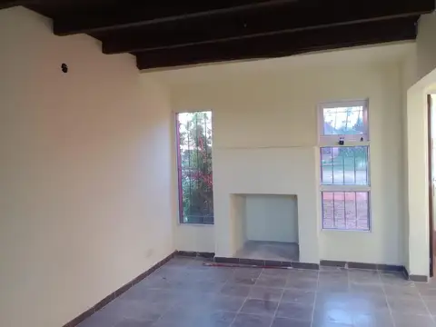 Casa tipo dúplex de 2 dormitorios a la venta