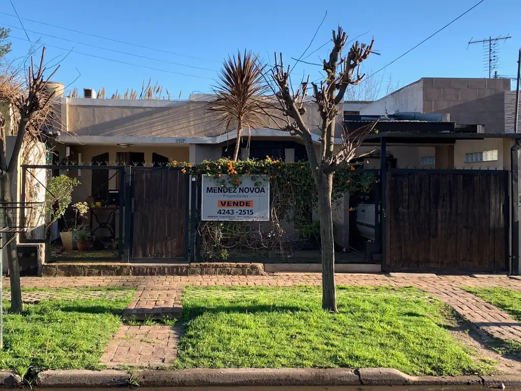 CASA DE 4 DORMITORIOS EN JOSE MARMOL