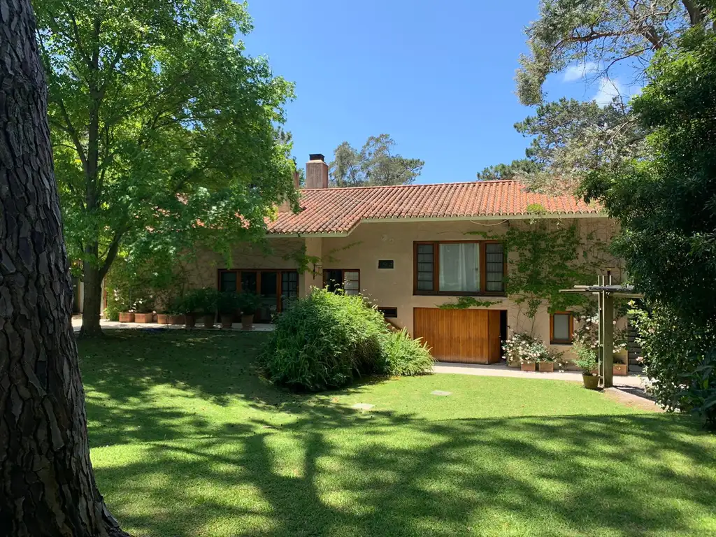 Casa - Alquiler temporario - Uruguay, PLAYA BRAVA PUNTA DEL ESTE