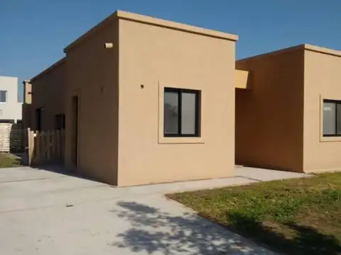 Casa en Venta - 4 dormitorios - USD 168.000