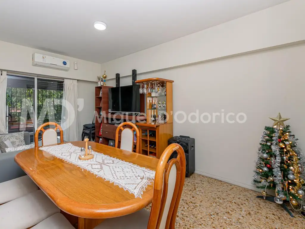 Venta Departamento de 3 ambientes en  Flores