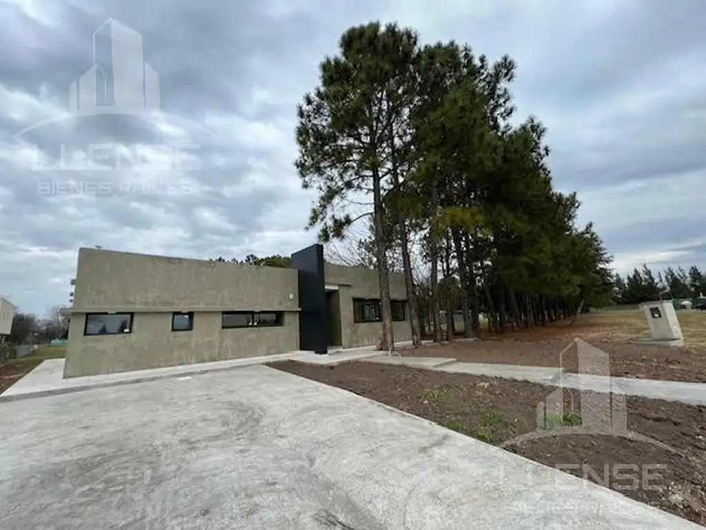 Casa 4 ambientes a estrenar con pileta en venta - Greenville Polo