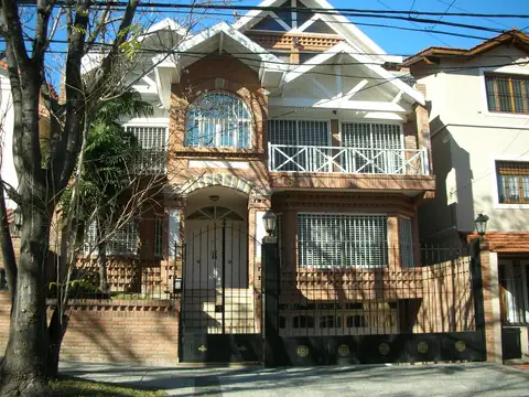 Casa en alquiler La Lucila