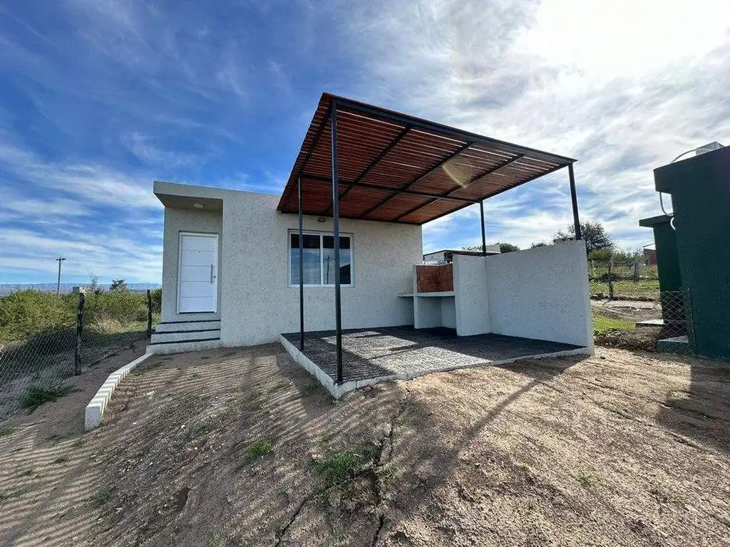 VENTA CASA SANTA CRUZ DEL LAGO CARLOS PAZ CORDOBA A ESTRENAR