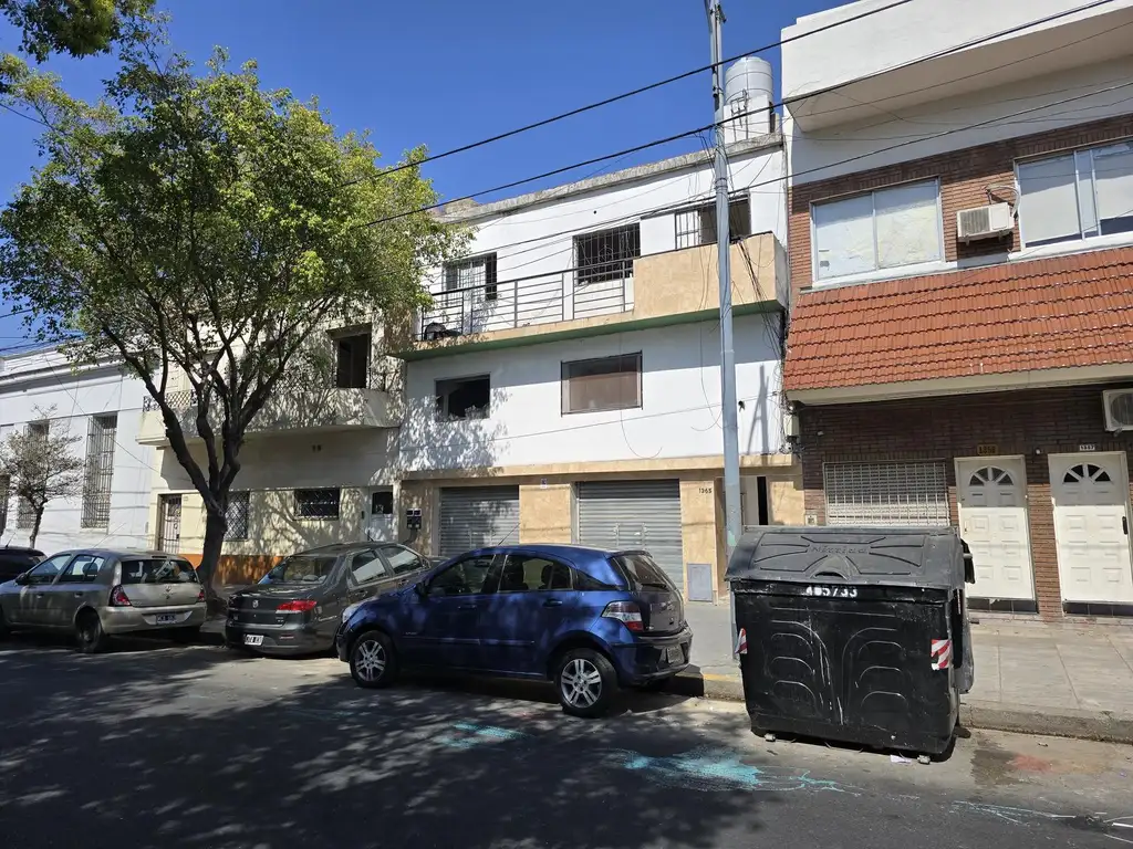 Departamento Tipo casa en  Venta de 3 Ambientes en Floresta