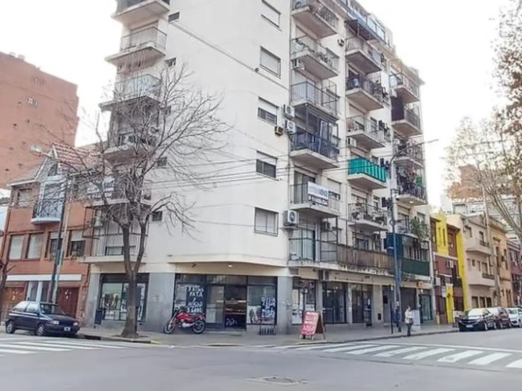 Departamento 3 ambientes en venta en Brandsen al 1300 Barracas CABA