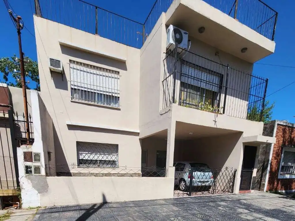 CASA PH AL FRENTE CORDERO 5700 WILDE