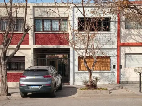 CASA A REFACCIONAR -BARRIO CEC DE VILLA NUEVA