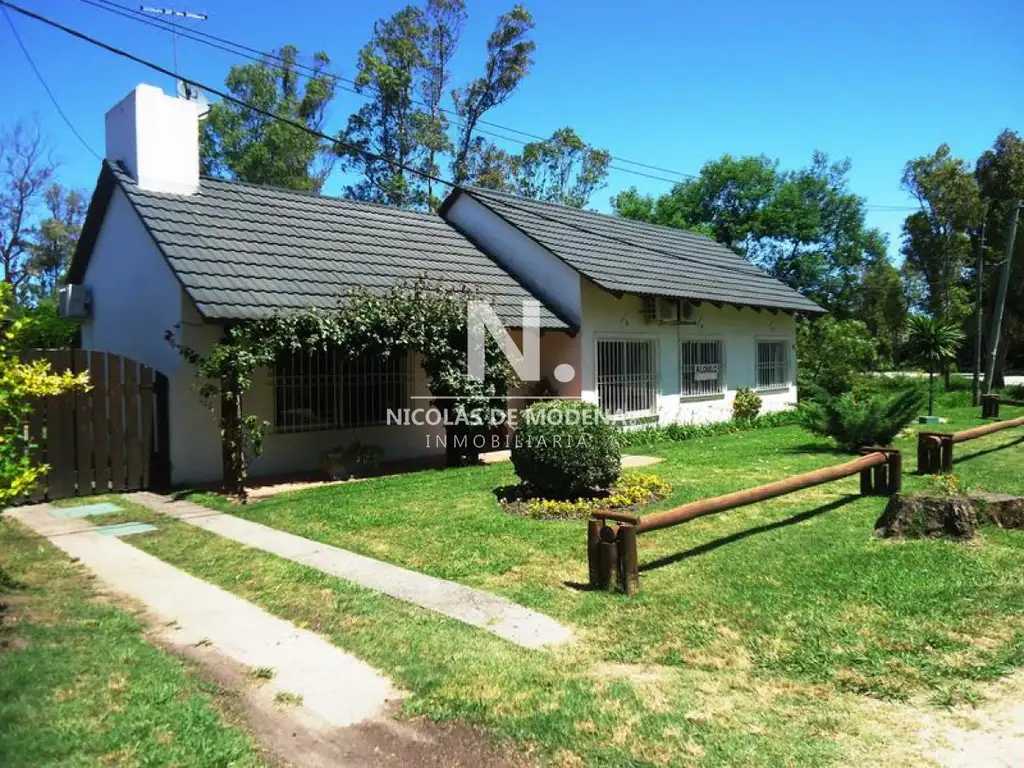 Casa en La Barra Tres Dormitorios con Piscina en Venta