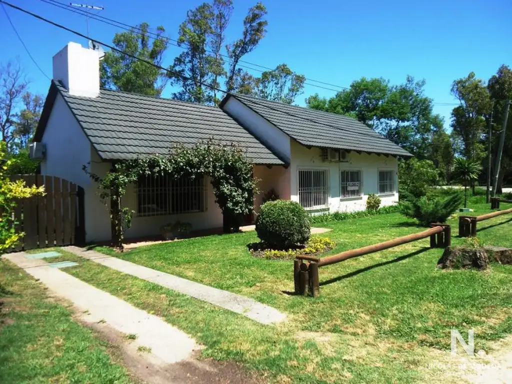 Casa en La Barra Tres Dormitorios con Piscina en Venta