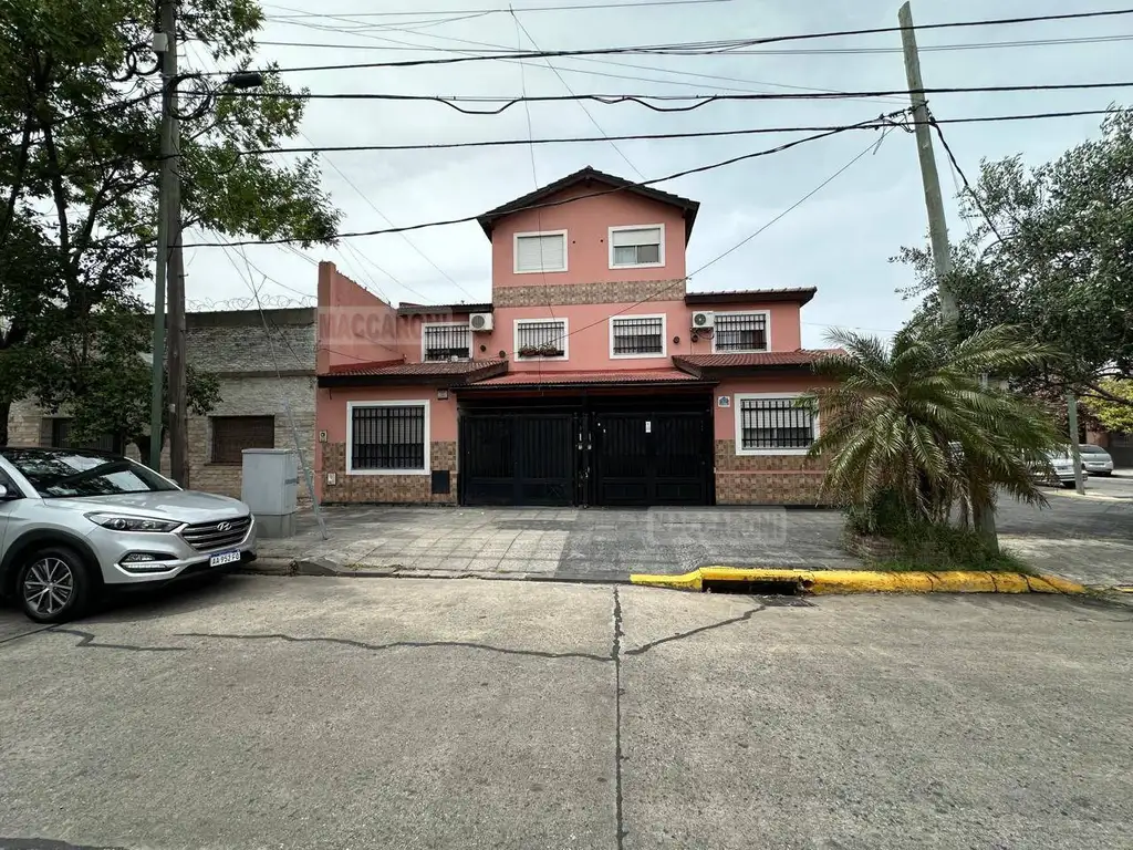 Casa - Venta - Argentina, Capital Federal - PRIMERA JUNTA 4700