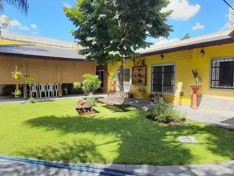 Casa en Venta 3 amb De Vicenzo Grande Pilar