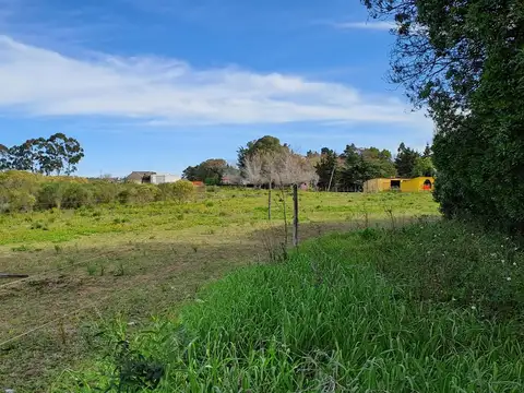 Vendo terreno en Punta Espinillo entrada Ruta1