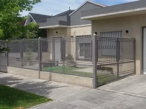 Casa en Venta en Ramos Mejia Sur - 4 ambientes