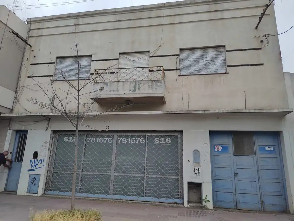 Venta de Local Centro c/ depósito y vivienda