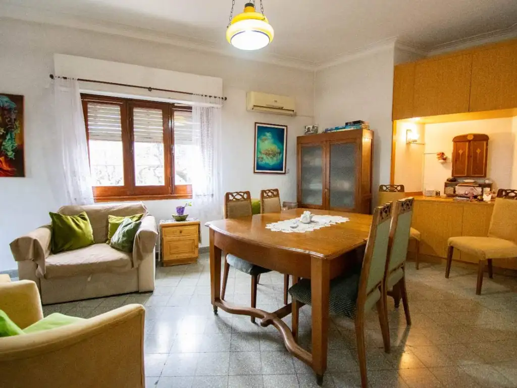 PH Venta 3 ambientes 33 años, 58m2, con balcón, Plaza Azcuénaga Entre