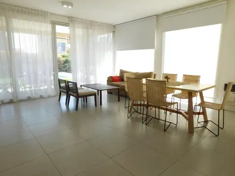 Casa en Venta - 2 dormitorios - USD 190.000