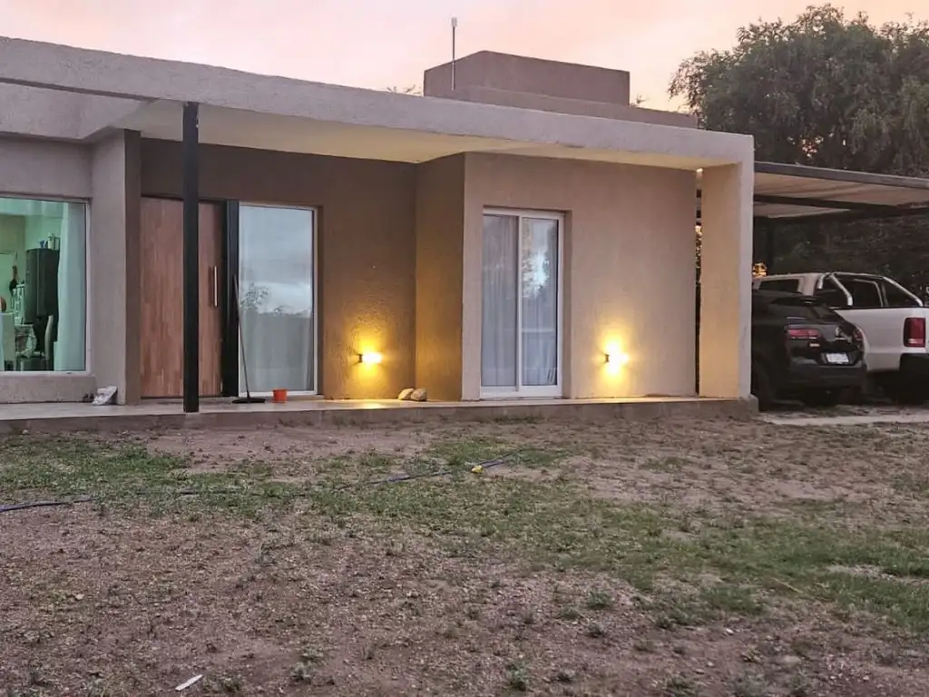 Casa - Venta - Argentina, San Luis - AUTOPISTA 25 DE MAYO 600