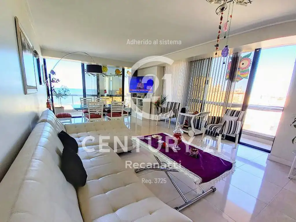 VENTA DE DEPARTAMENTO 3 AMB DE CATEGORÍA + 2 COCHERAS EN LA PERLA