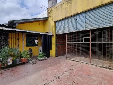 Galpón en venta, con departamento ó oficinas en Tortuguitas