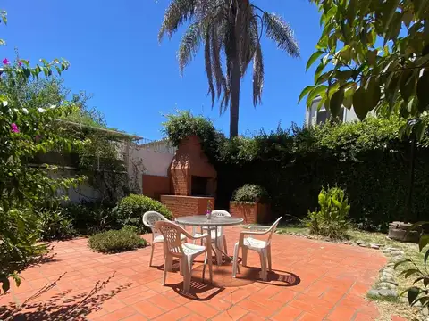 alquiler PH tipo casa con patio y parrilla - apto profesional oficina - 1 dormitorio - vicente lopez