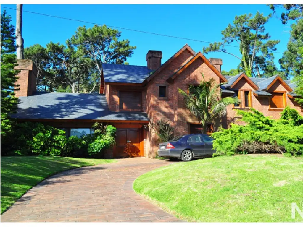 Hermosa Casa con espectacular terminaciónes