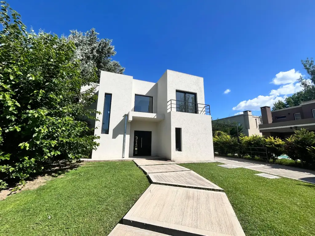 Casa en venta Barrio Los Paraisos - Los Cardales