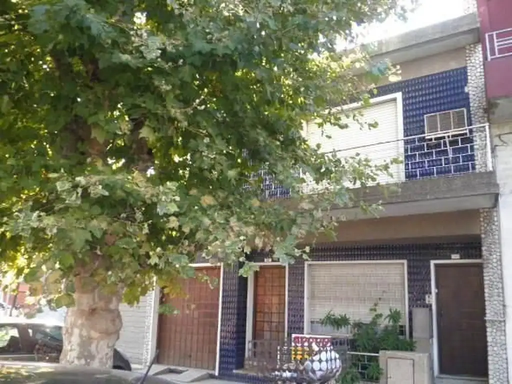 Hermoso Dpto. Tipo Casa de 3 amb, sin expensas, reciclado y