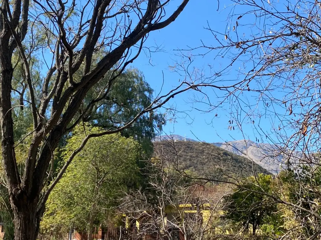 Lote con edificación iniciada en Loma Bola, La Paz - Traslasierras.