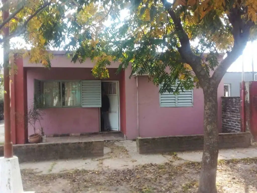 Casa más lote a la venta en Saladero Mariano Cabal - Santa F