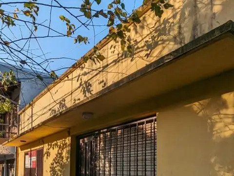 Venta de casa a reciclar, ubicación única!