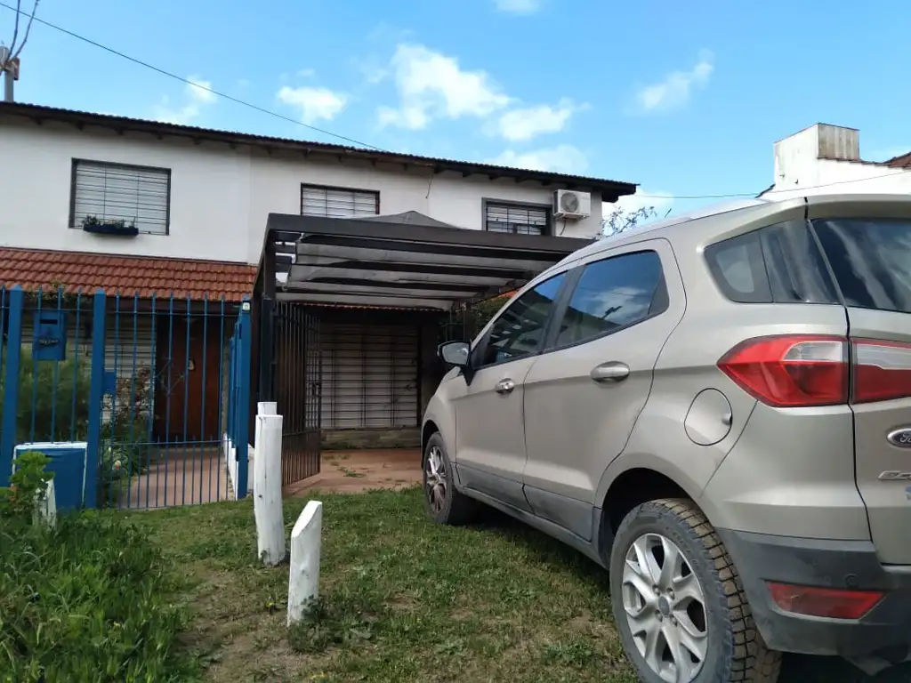 VENDO OPORTUNIDAD DUPLEX 2DOR 2BÑ COCHERA Y PATIO PRIV.: V3788