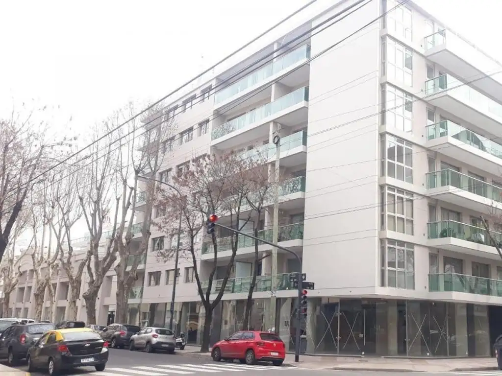 Departamento de 4 amb en venta en Brandsen al 1400 Barracas CABA