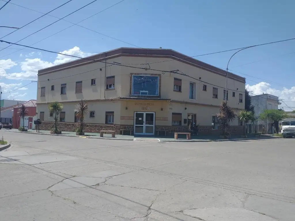 Local en venta - 870 mts2  - Necochea