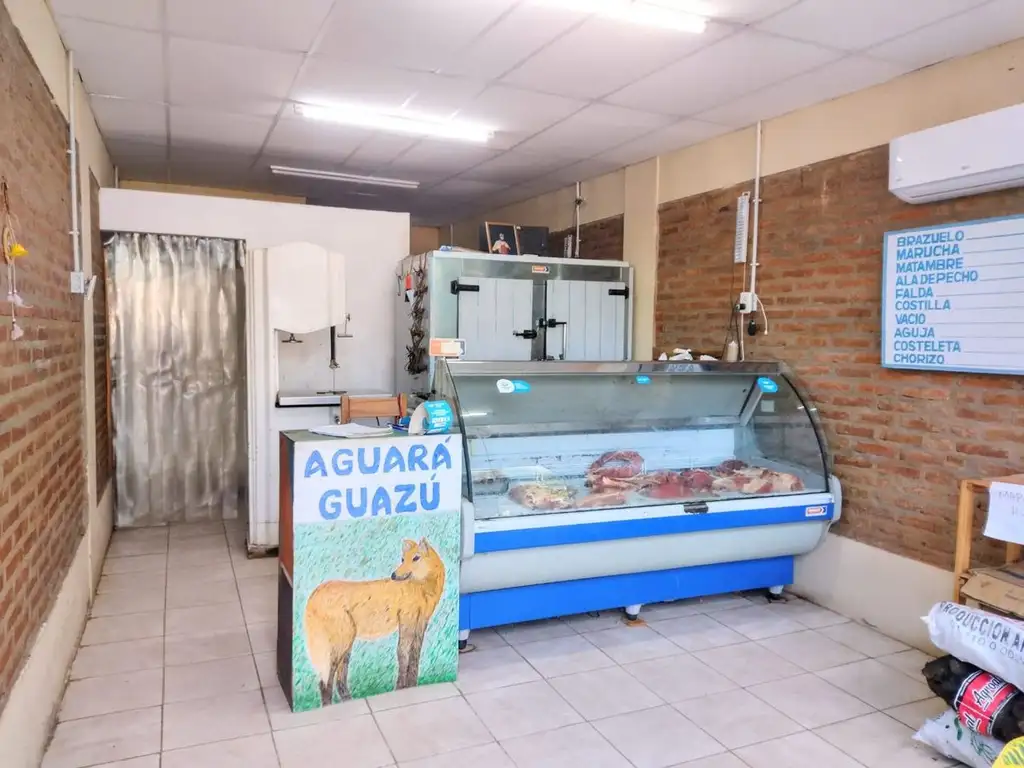 VENTA  2 LOCALES COMERCIALES AL FRENTE + 3 DPTOS