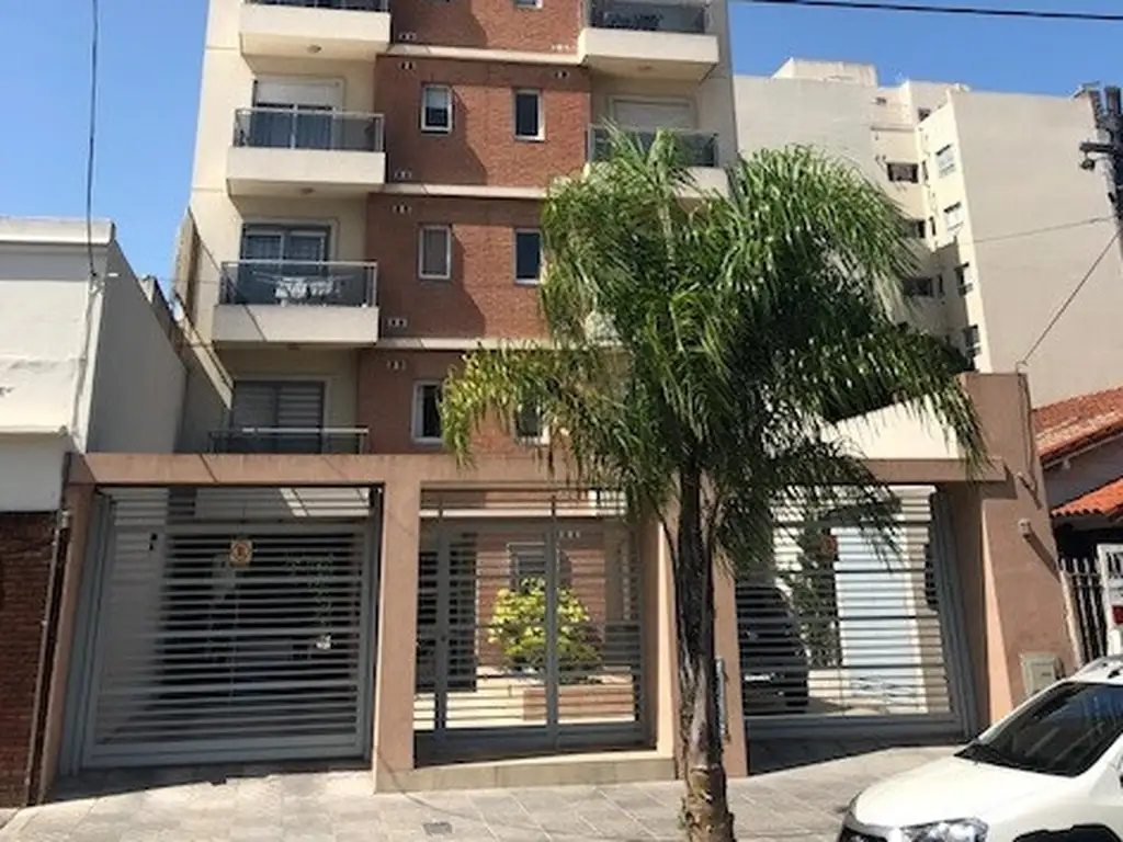 Departamento - Venta - Argentina, Morón - CARLOS PELLEGRINI 400