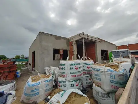 Casa en Venta - 3 dormitorios - USD 185.000