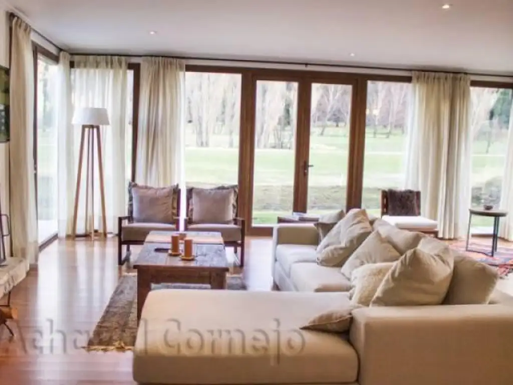 Casa sobre el golf en Arelauquen Golf & Country Club