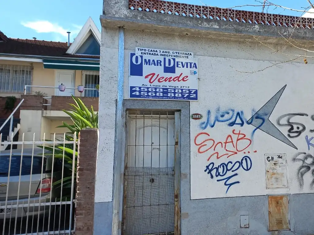 3 amb. tipo casa entrada independiente con terraza