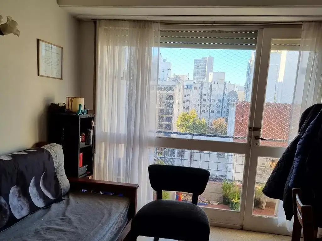 VENTA DEPARTAMENTO DE 2 AMB + DEPENDENCIA