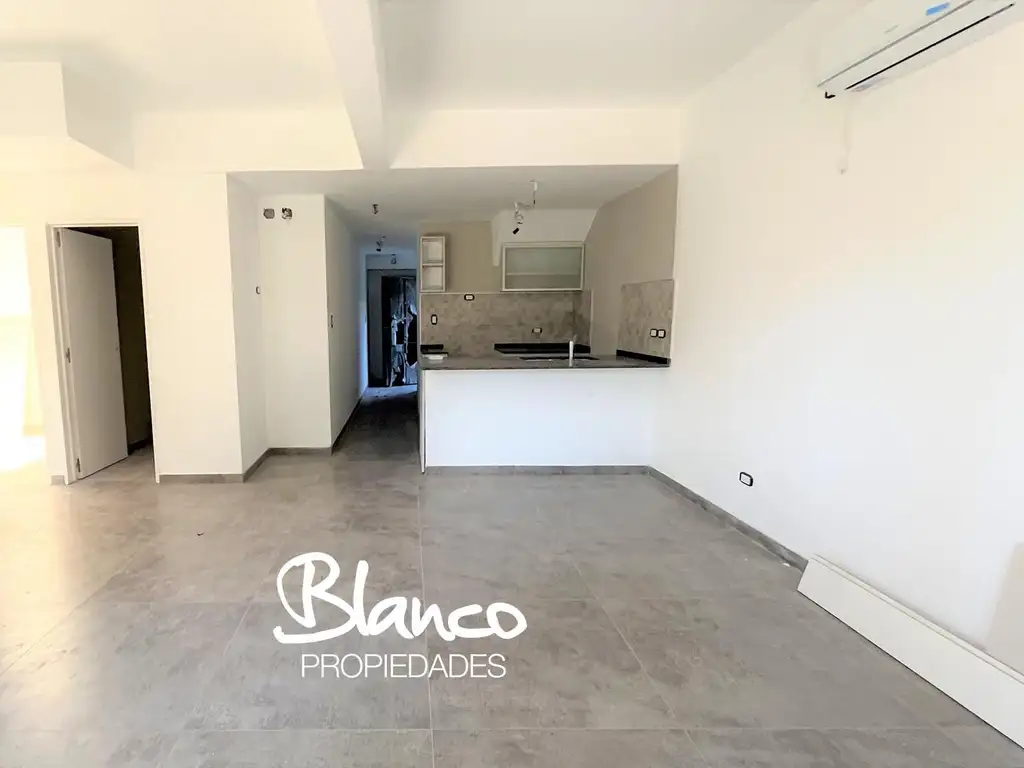 Departamento Dúplex  en Venta en la Calle Los Narcisos 500 - Pilar 3 Ambientes - BLA9368_LP603316_1