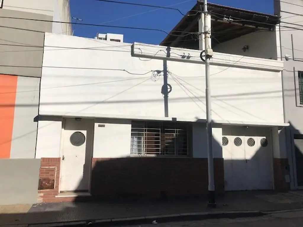 Casa - Venta - Argentina, Avellaneda - Pje. Barcala 489